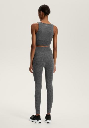 Спортивный топ