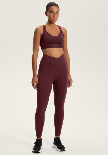 Спортивный топ