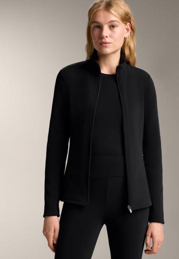 Спортивная куртка