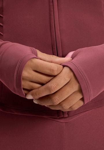 Спортивная куртка