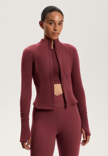 Спортивная куртка