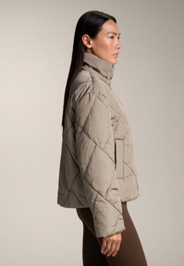 Спортивная куртка