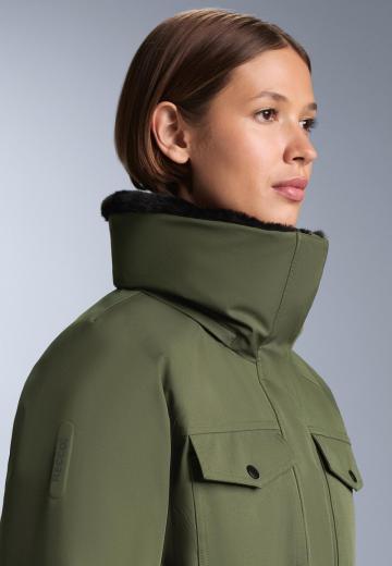 Спортивная куртка