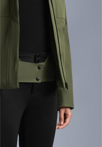 Спортивная куртка