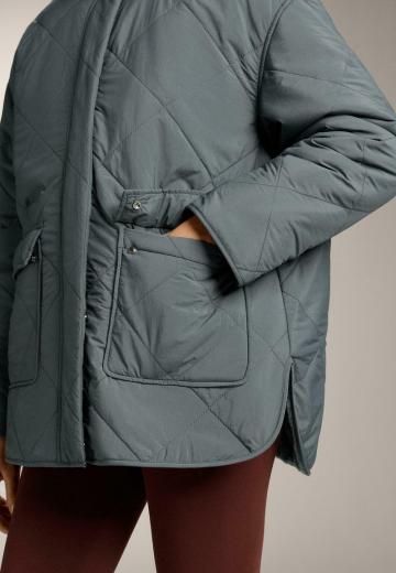 Спортивная куртка