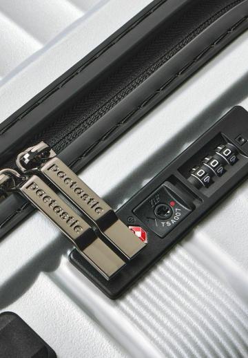 Чемодан на колесах