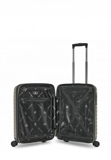 Чемодан на колесах