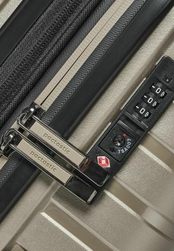 Чемодан на колесах