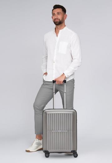 Чемодан на колесах