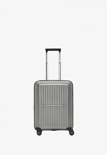 Чемодан на колесах