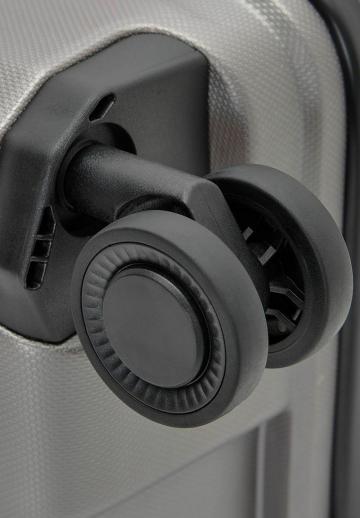 Чемодан на колесах