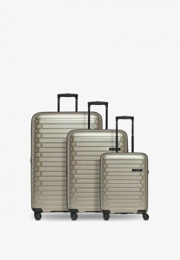 Набор чемоданов