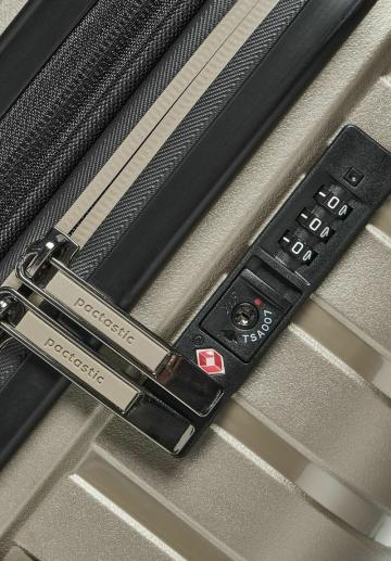 Набор чемоданов