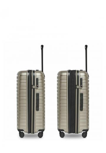 Набор чемоданов