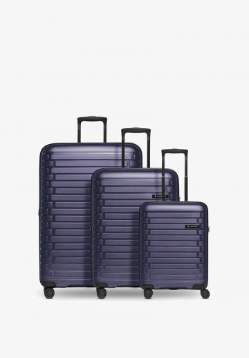 Набор чемоданов