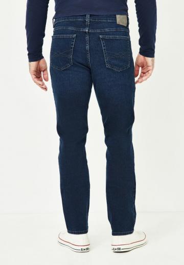 Узкие джинсы
