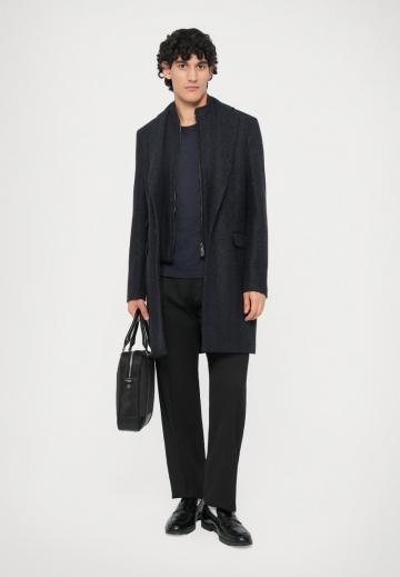 Шерстяное пальто