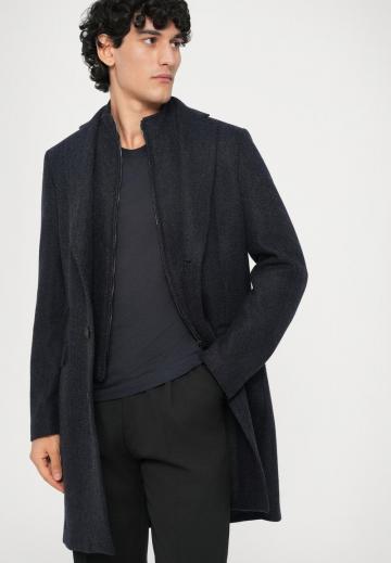 Шерстяное пальто