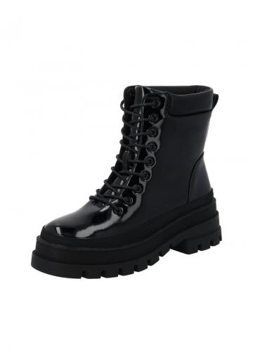 Ботинки на шнуровке