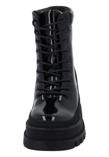 Ботинки на шнуровке