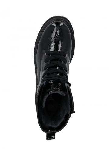 Ботинки на шнуровке