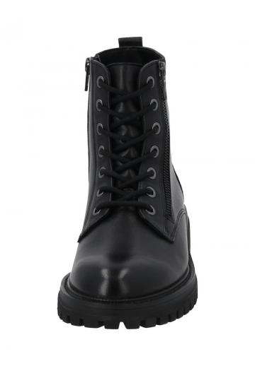Ботинки на шнуровке