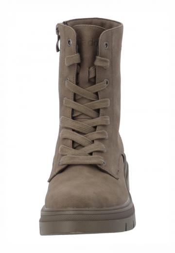 Ботинки на шнуровке