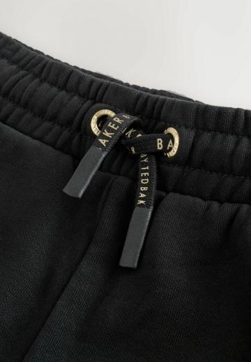 Спортивные штаны