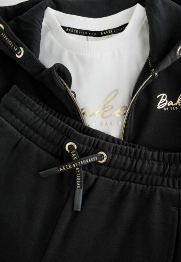 Спортивные штаны