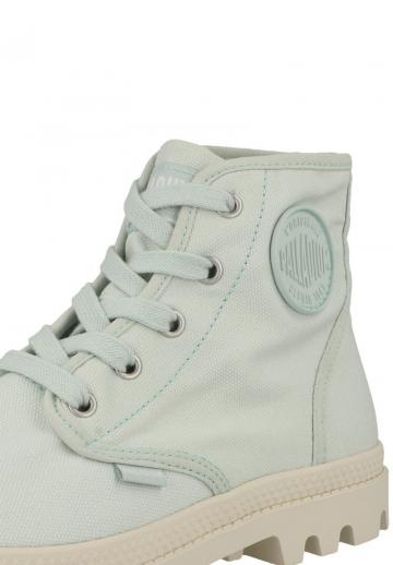 Ботинки на шнуровке