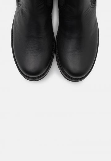 Ботинки челси