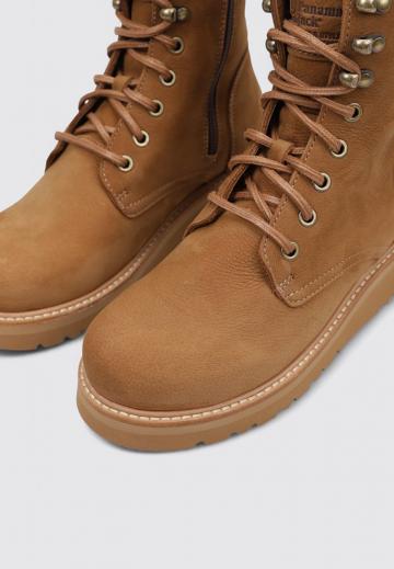 Сапожки на танкетке