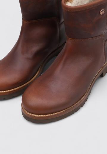 Зимние ботинки