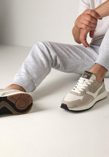 Тренировочные кроссовки