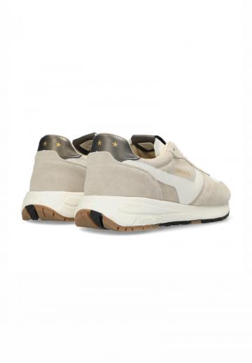 Тренировочные кроссовки