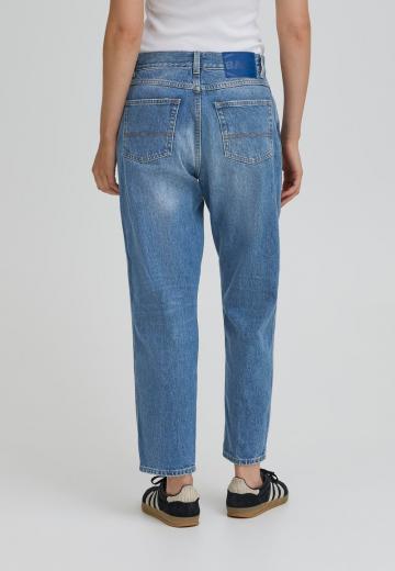 Свободные джинсы