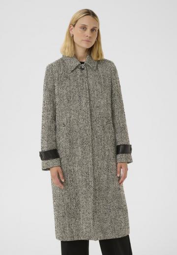 Шерстяное пальто