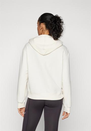 Спортивная толстовка