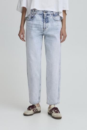 Прямые джинсы