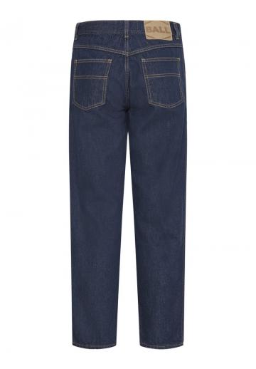 Короткие джинсы