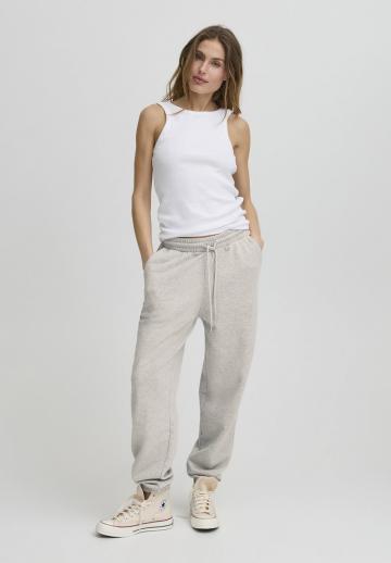 Спортивные штаны