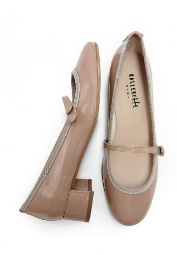 Туфли с ремешком