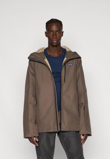 Сноубордическая куртка