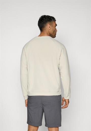 Спортивная кофта