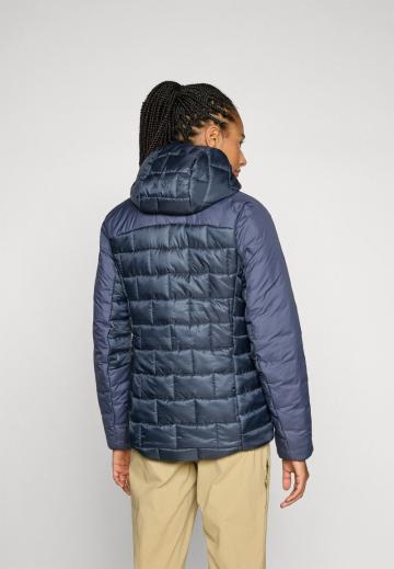 Спортивная куртка