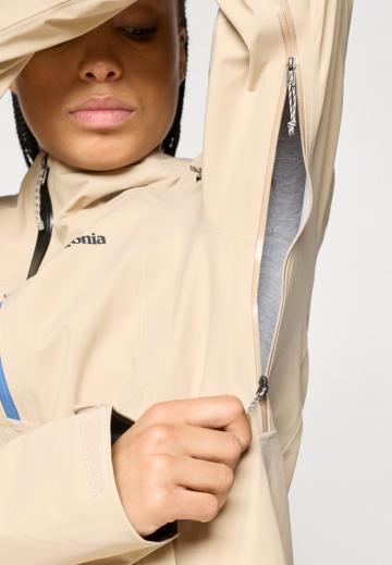 Спортивная куртка