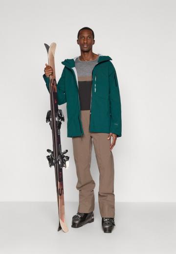 Сноубордическая куртка