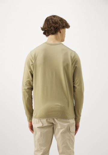 Спортивная кофта