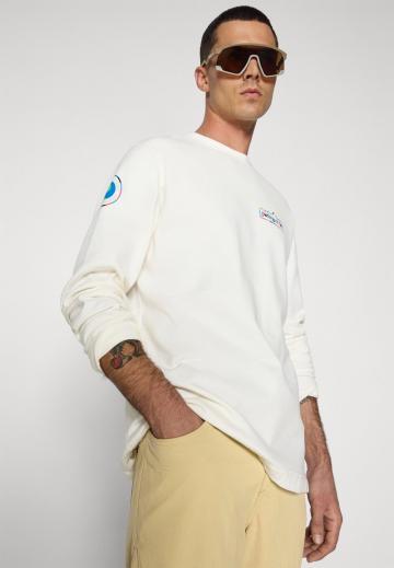 Спортивная кофта