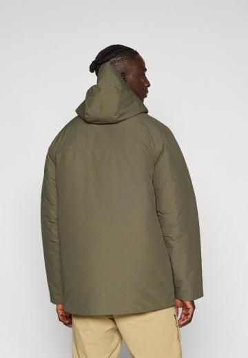 Зимняя куртка